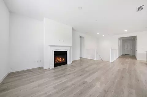 Living - 648 Edgewood Loop, Angels Camp, CA 95222 photo 2 of 4