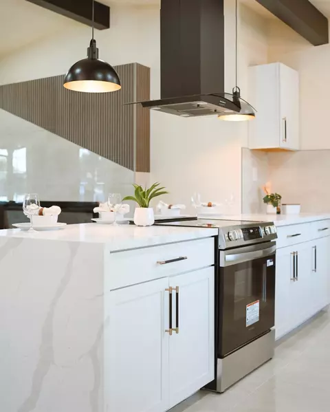 Kitchen - 1806 Teresa St, Modesto, CA 95350 photo 4 of 5