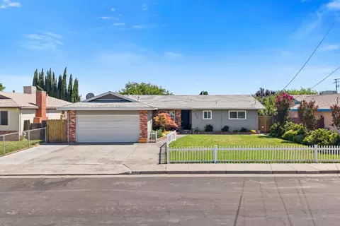 2648 Sierra St, Riverbank, CA 95367