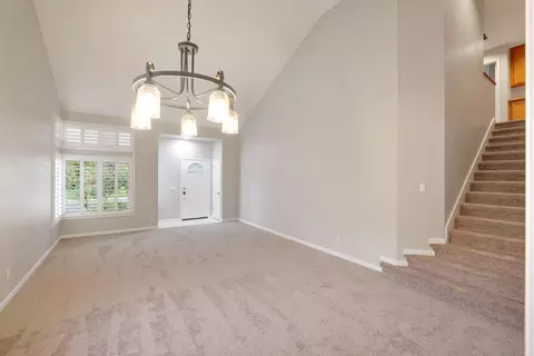 Living - 1373 Hampton Ct, Tracy, CA 95376 photo 4 of 6