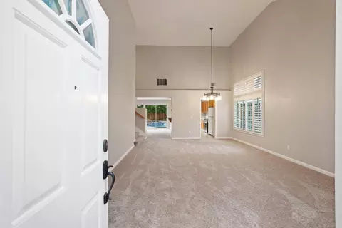 Entry Way - 1373 Hampton Ct, Tracy, CA 95376 photo 1 of 2