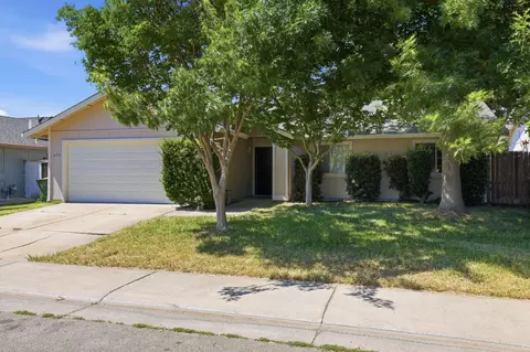 679 Cardoso Ct, Galt, CA 95632
