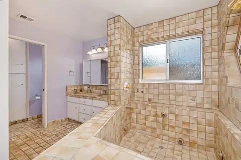Bath - 7121 Willey Way, Carmichael, CA 95608 photo 2 of 6