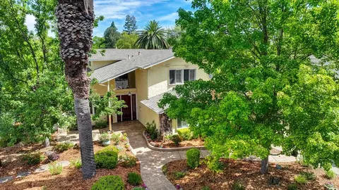Exterior - 7121 Willey Way, Carmichael, CA 95608 photo 4 of 11