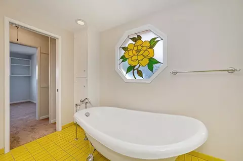 Bath - 7121 Willey Way, Carmichael, CA 95608 photo 6 of 6