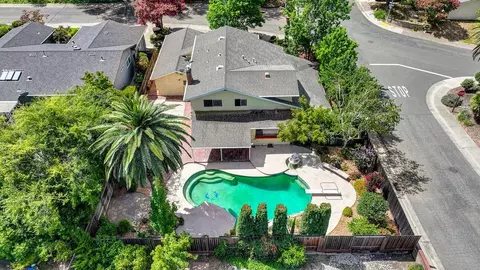 View/Area - 7121 Willey Way, Carmichael, CA 95608 photo 2 of 8
