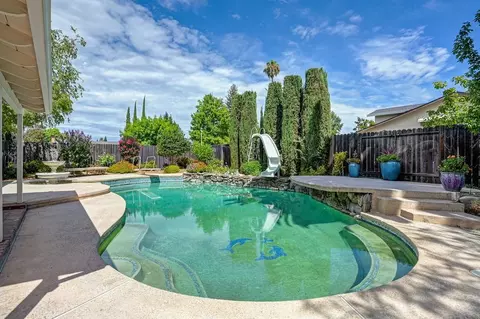 Exterior - 7121 Willey Way, Carmichael, CA 95608 photo 5 of 11