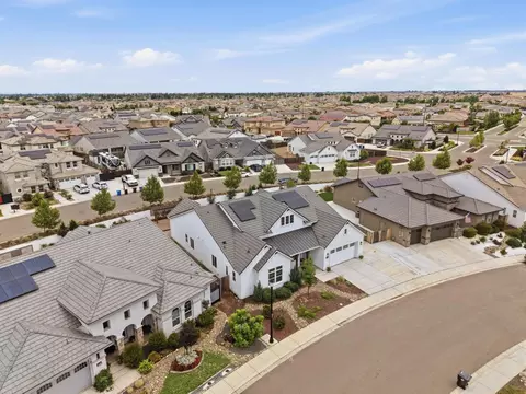 View/Area - 253 Manhattan St, Manteca, CA 95337 photo 2 of 5