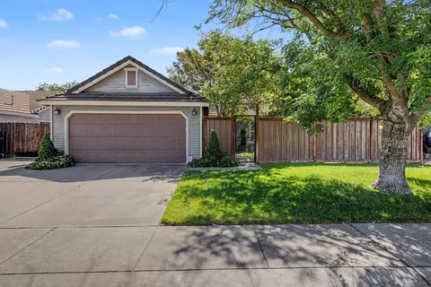 204 Gelf Ln, Modesto, CA 95357