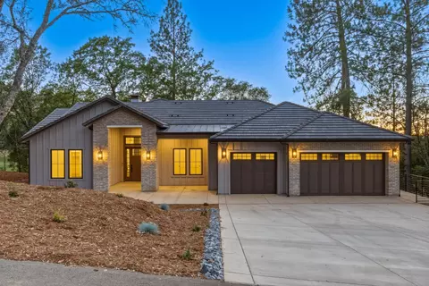 23796 Landon Evan Ln, Auburn, CA 95602