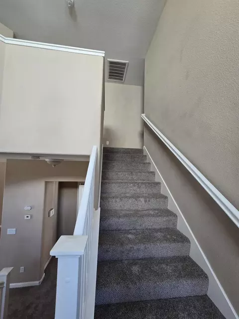 Entry Way - 1906 Calaveras Ct, Tracy, CA 95377 photo 7 of 8