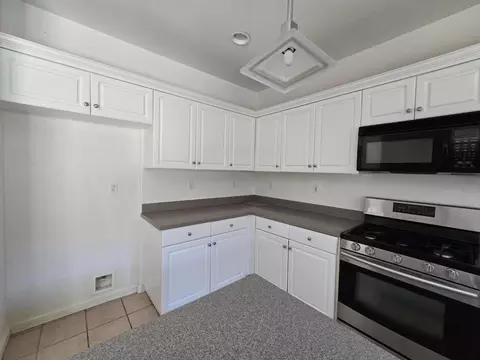 Kitchen - 1906 Calaveras Ct, Tracy, CA 95377 photo 2 of 4