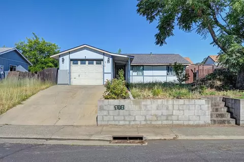 713 Sutter Ln, Ione, CA 95640