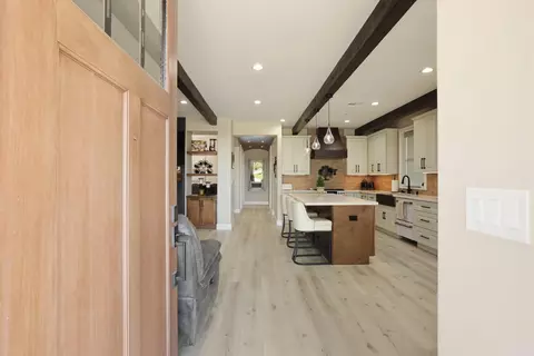 Entry Way - 7613 E Harney Ln, Lodi, CA 95240 photo 2 of 5