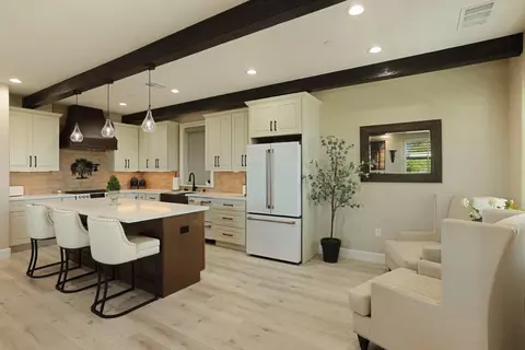 Kitchen - 7613 E Harney Ln, Lodi, CA 95240 photo 7 of 11