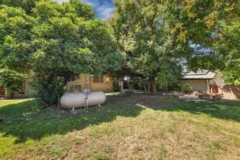 Exterior - 7613 E Harney Ln, Lodi, CA 95240 photo 12 of 21
