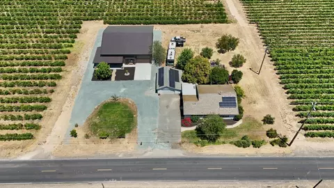 View/Area - 7613 E Harney Ln, Lodi, CA 95240 photo 1 of 9
