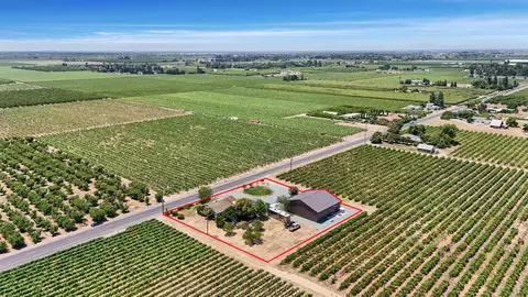 View/Area - 7613 E Harney Ln, Lodi, CA 95240 photo 9 of 9