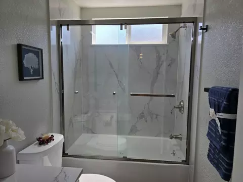 Bath - 1500 Kirkland Ct, Modesto, CA 95356 photo 7 of 7