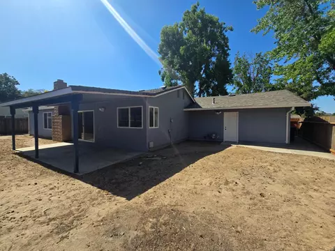 Exterior - 1500 Kirkland Ct, Modesto, CA 95356 photo 7 of 8