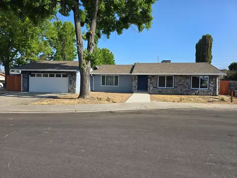 1500 NW Kirkland Ct, Modesto, CA 95356