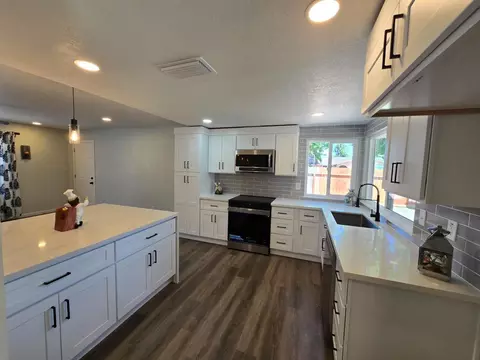 Kitchen - 1500 Kirkland Ct, Modesto, CA 95356 photo 5 of 14