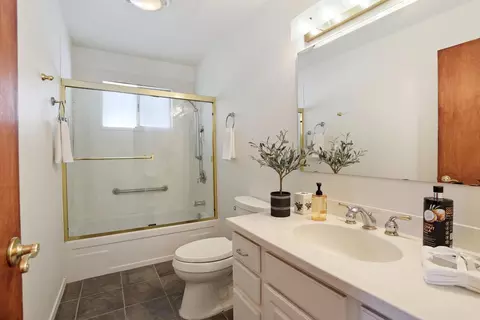 Bath - 2442 Corbin Ln, Lodi, CA 95242 photo 1 of 2