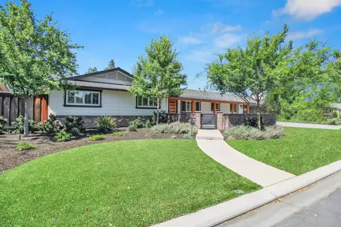 Exterior - 205 Robin Hood Dr, Modesto, CA 95350 photo 9 of 31