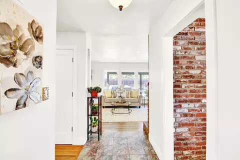 Entry Way - 205 Robin Hood Dr, Modesto, CA 95350 photo 1 of 3