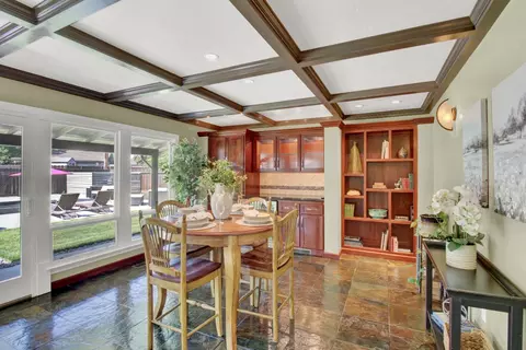 Dining - 205 Robin Hood Dr, Modesto, CA 95350 photo 3 of 7