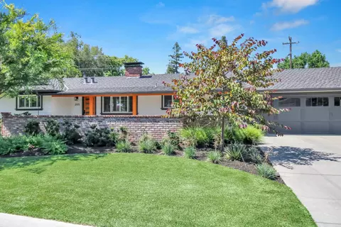 Exterior - 205 Robin Hood Dr, Modesto, CA 95350 photo 4 of 31