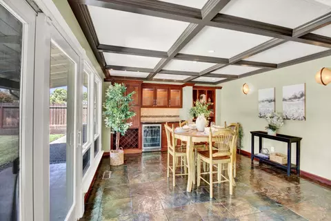 Dining - 205 Robin Hood Dr, Modesto, CA 95350 photo 6 of 7
