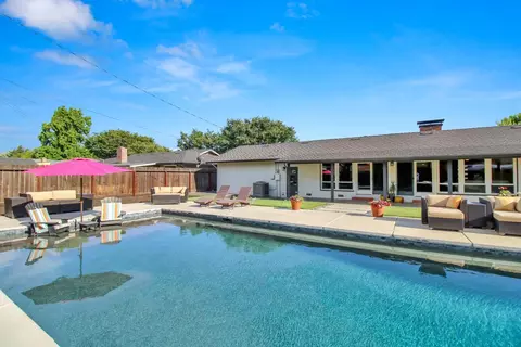Exterior - 205 Robin Hood Dr, Modesto, CA 95350 photo 24 of 31