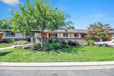Exterior - 205 Robin Hood Dr, Modesto, CA 95350 photo 5 of 31