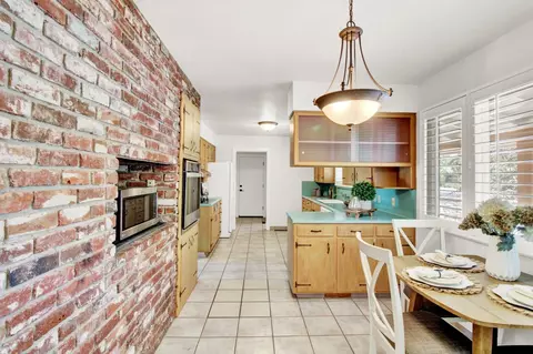 Kitchen - 205 Robin Hood Dr, Modesto, CA 95350 photo 1 of 10