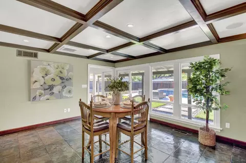 Dining - 205 Robin Hood Dr, Modesto, CA 95350 photo 4 of 7