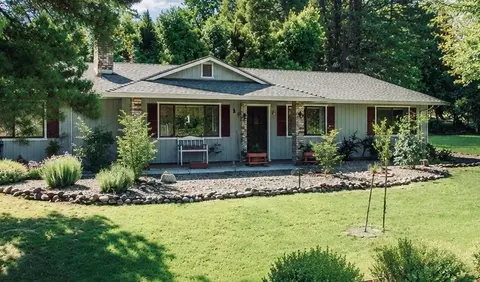 17594 Lake Forest Dr, Penn Valley, CA 95946