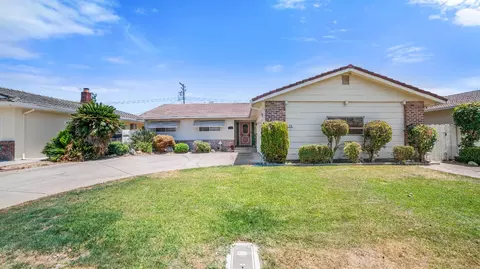 Exterior - 206 Benson Dr, Lodi, CA 95242 photo 6 of 10