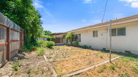 Exterior - 206 Benson Dr, Lodi, CA 95242 photo 4 of 10