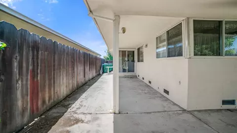 Exterior - 206 Benson Dr, Lodi, CA 95242 photo 2 of 10