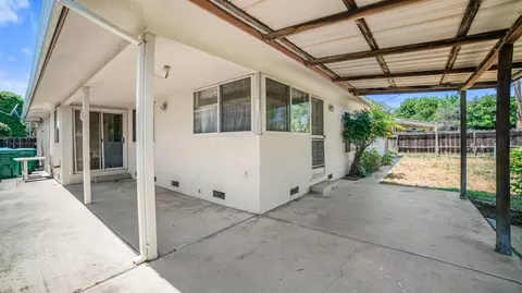 Exterior - 206 Benson Dr, Lodi, CA 95242 photo 1 of 10