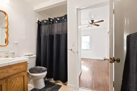 Bath - 2266 Mulberry, Sutter, CA 95982 photo 1 of 2