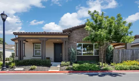 803 Riva Ct, Lodi, CA 95242