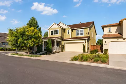 4075 Avalon St, Tracy, CA 95377 photo 2