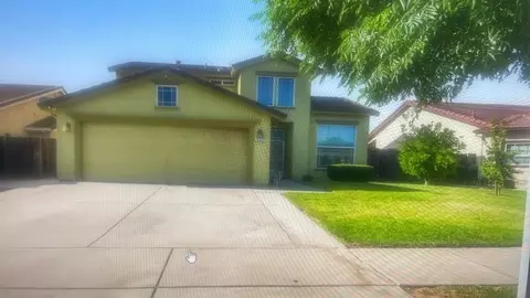 625 SE Helen Dr, Turlock, CA 95382