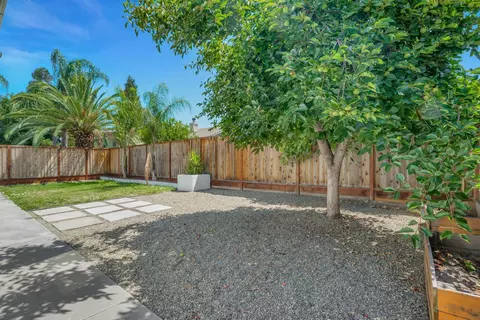 Exterior - 5008 Stonedale Dr, Salida, CA 95368 photo 4 of 4