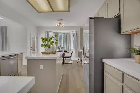 Kitchen - 5008 Stonedale Dr, Salida, CA 95368 photo 5 of 5