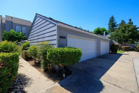 Exterior - 270 W Rumble Rd #C, Modesto, CA 95350 photo 2 of 12