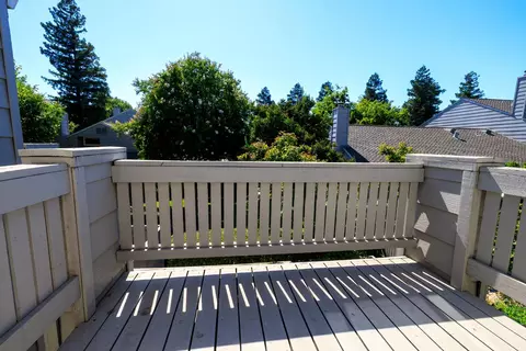 Exterior - 270 W Rumble Rd #C, Modesto, CA 95350 photo 3 of 12