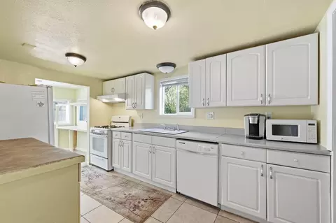 Kitchen - 159 Harris St, Grass Valley, CA 95945 photo 1 of 4